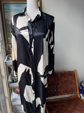 Zara Black and Cream Abstract Button-Front Long Sleeve Dress